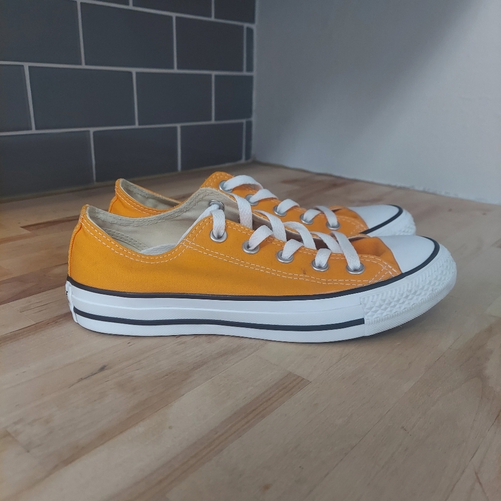 Converse All Star Low Orange Womens Shoes Size 6